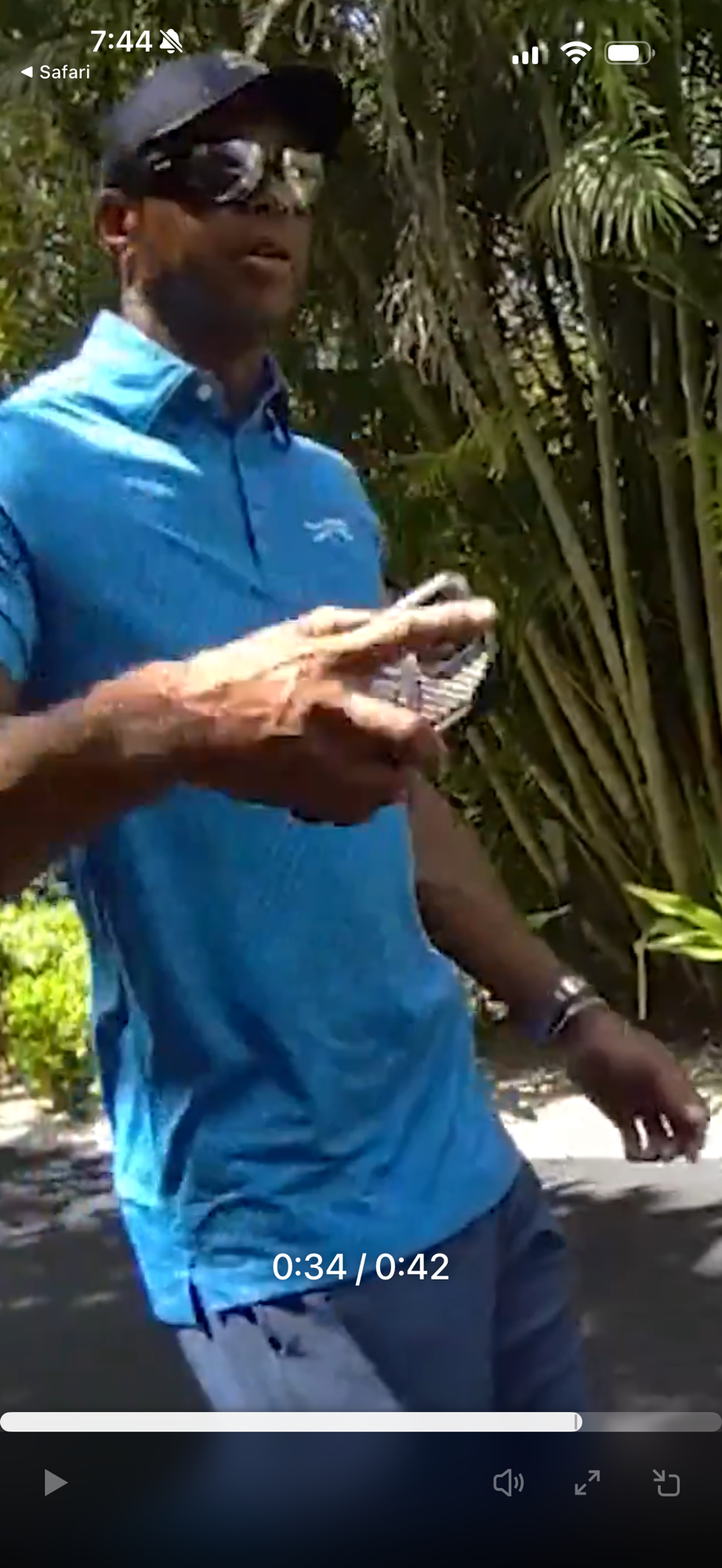 Tiger Woods Steps Away From Police During DUI Stop, Cites Phone Call With Donald&nbsp;Trump